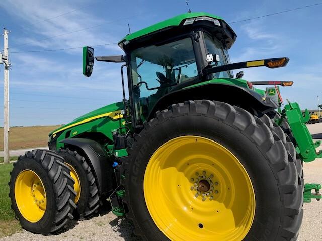 2024 John Deere 8R 410 Image