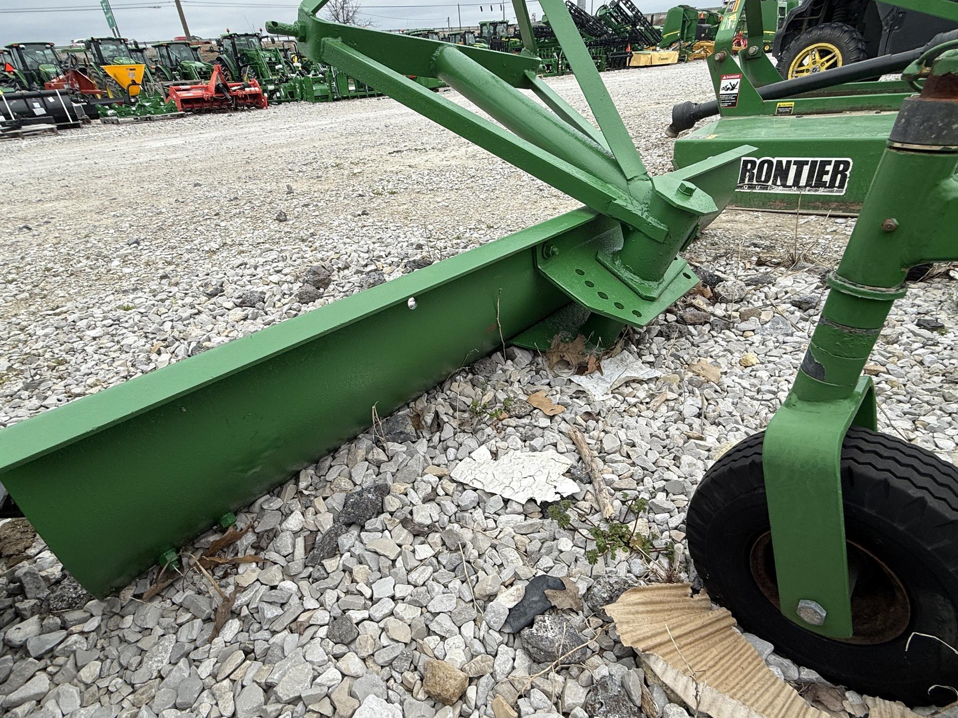 UNKNOWN 6′ REAR BLADE Image