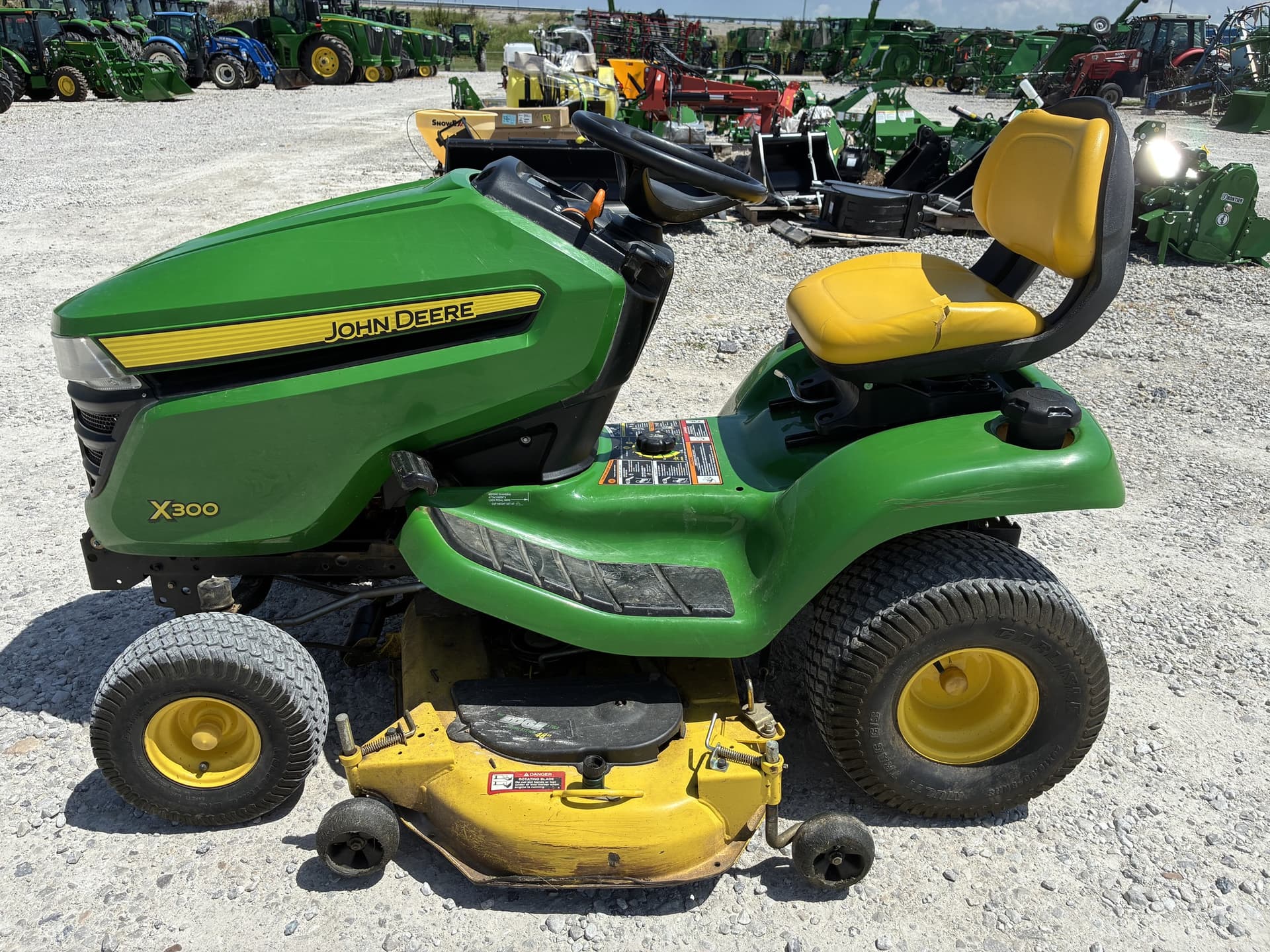 2014 John Deere X300 Image