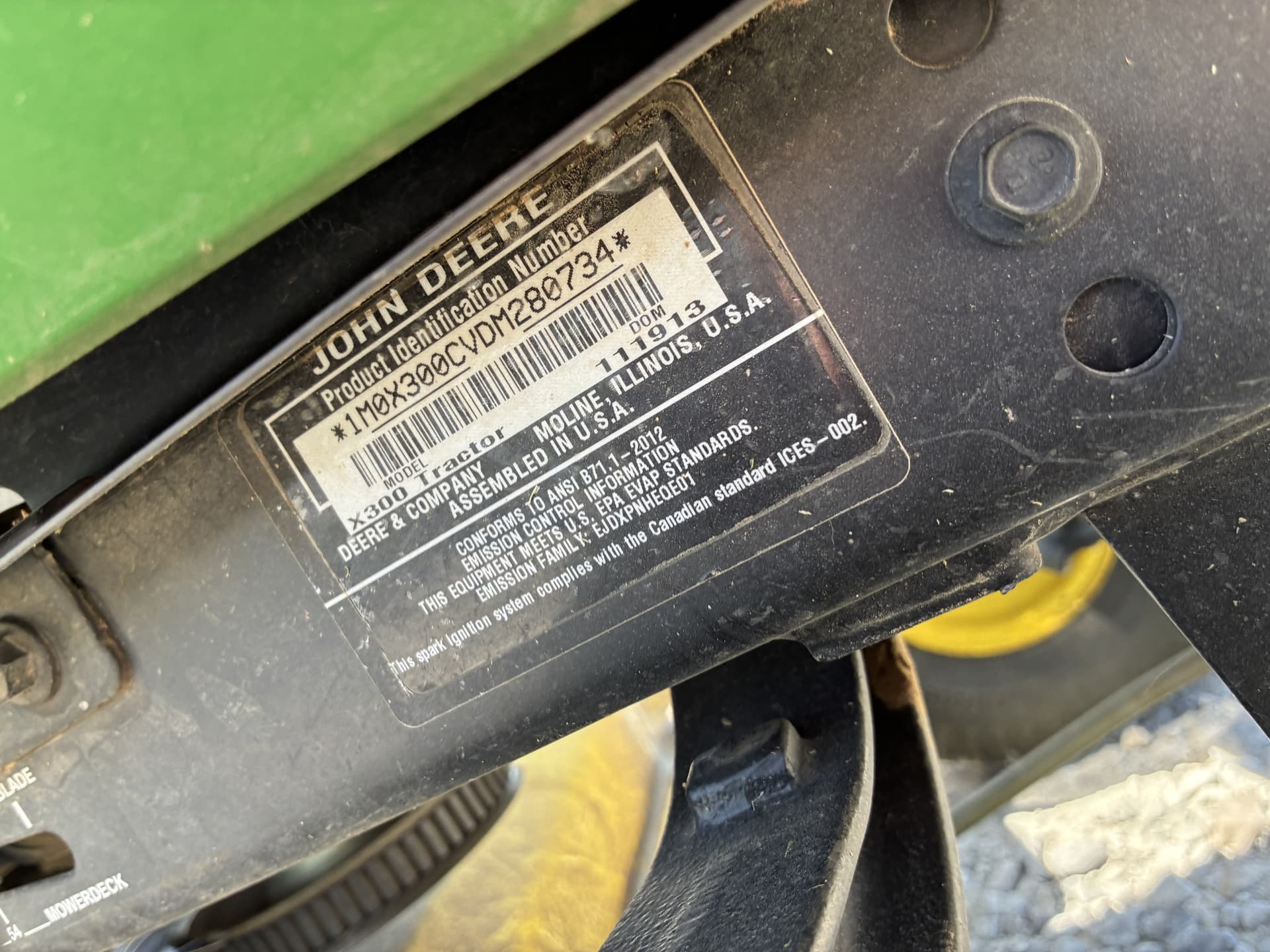 2014 John Deere X300 Image