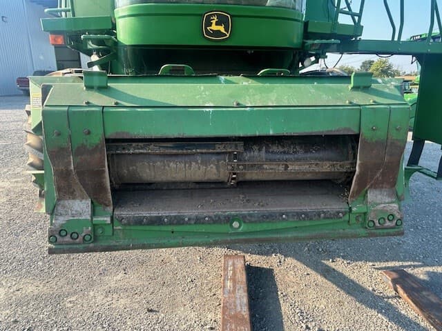 2004 John Deere 9660 STS Image