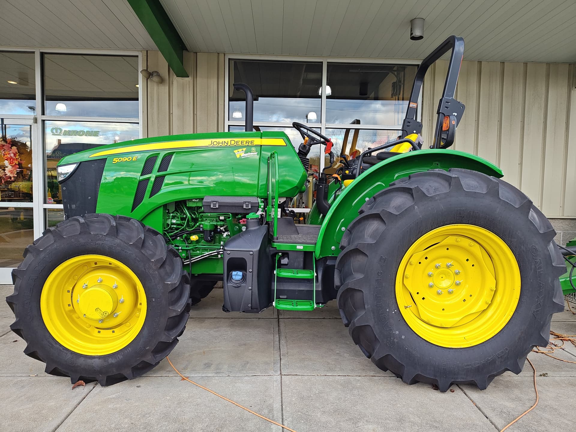 2024 John Deere 5090E