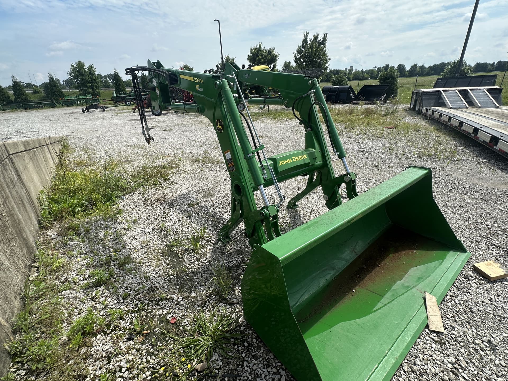 2022 John Deere 520M Image
