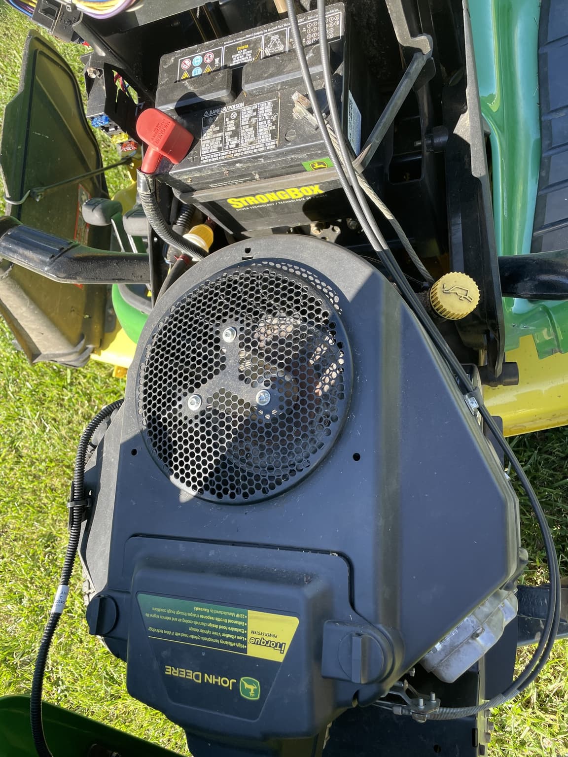 2011 John Deere X320 Image