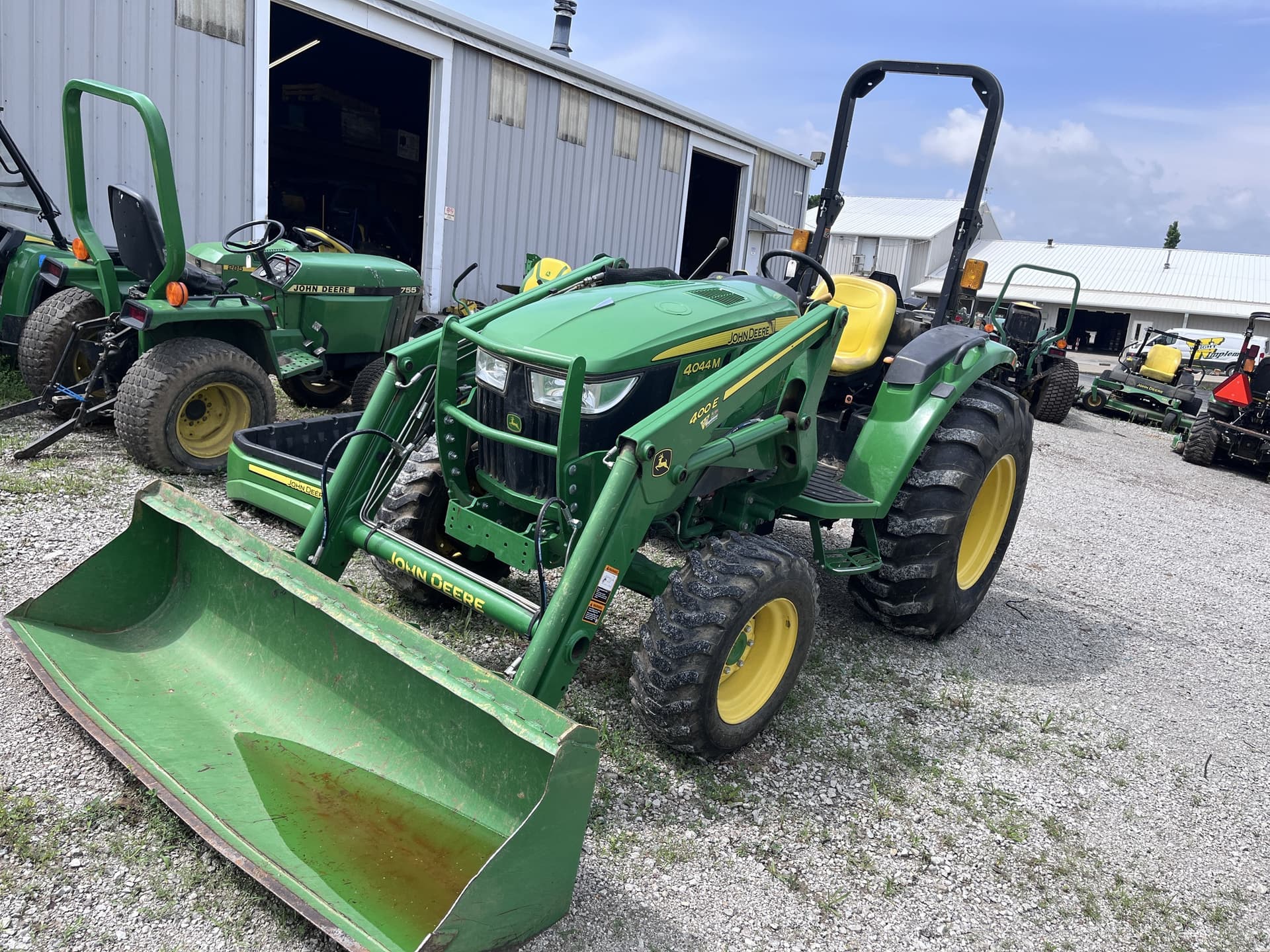 2020 John Deere 4044M Image