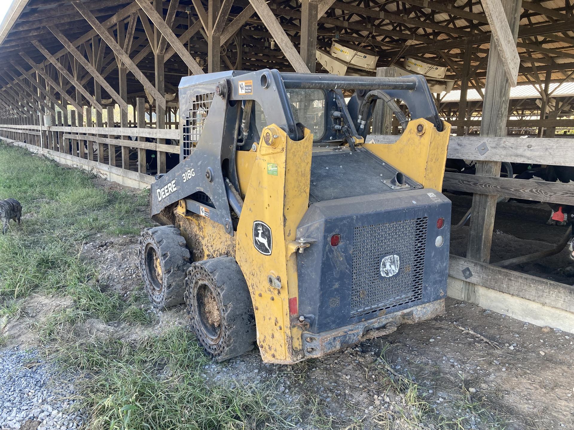 2018 John Deere 318G Image