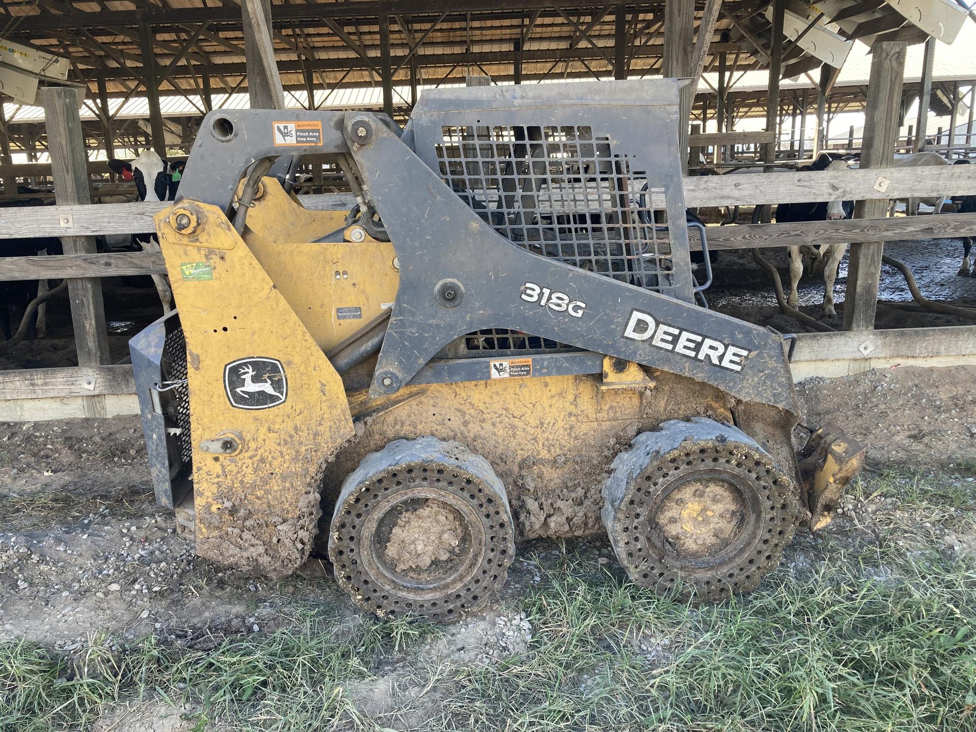 2018 John Deere 318G Image