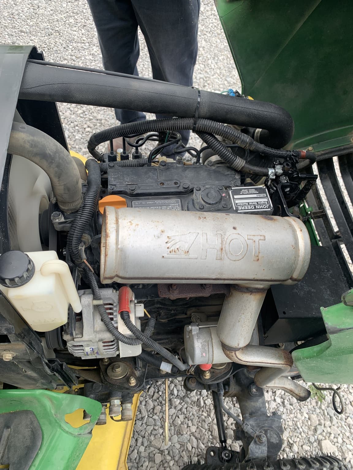 2010 John Deere X748 Image
