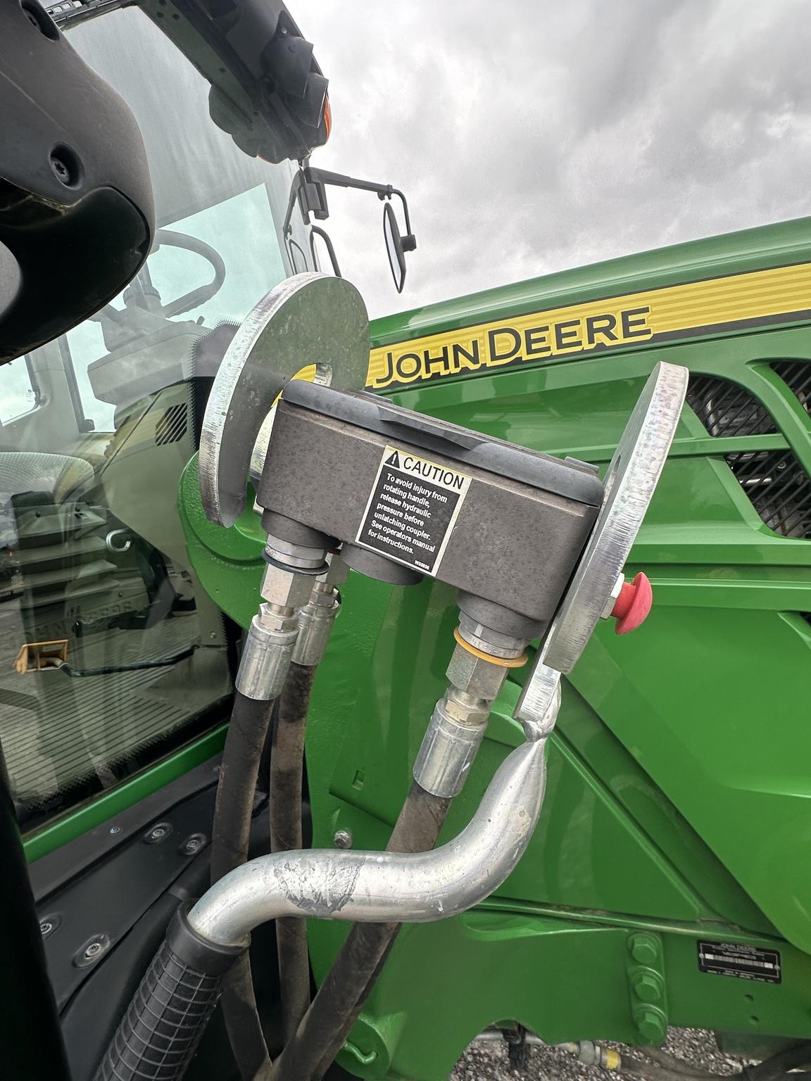 2019 John Deere 6110M