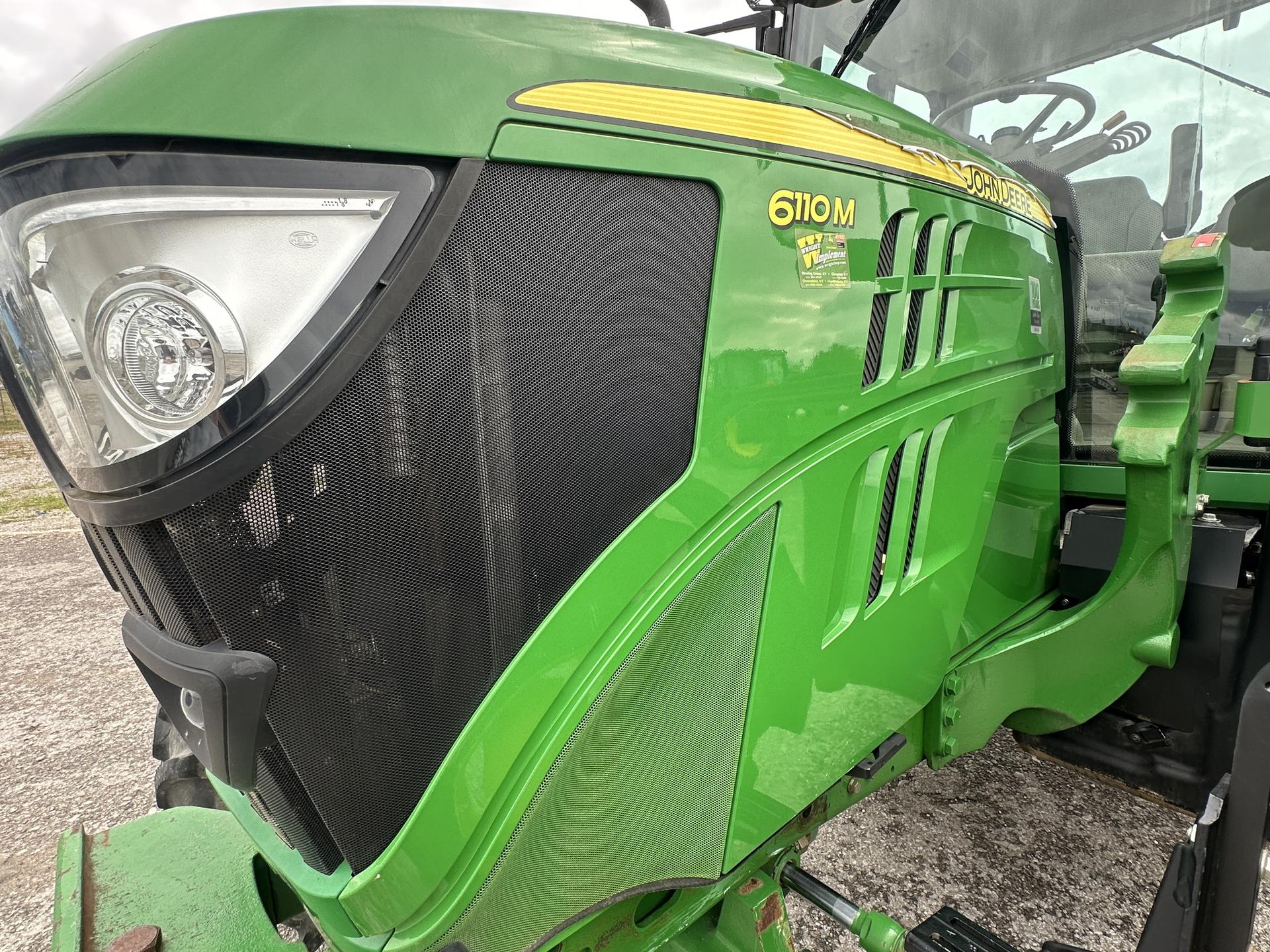 2019 John Deere 6110M