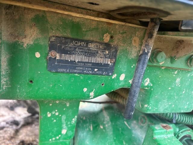 2016 John Deere 5065E Image