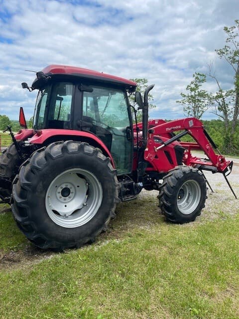 2019 Mahindra 8100 Image