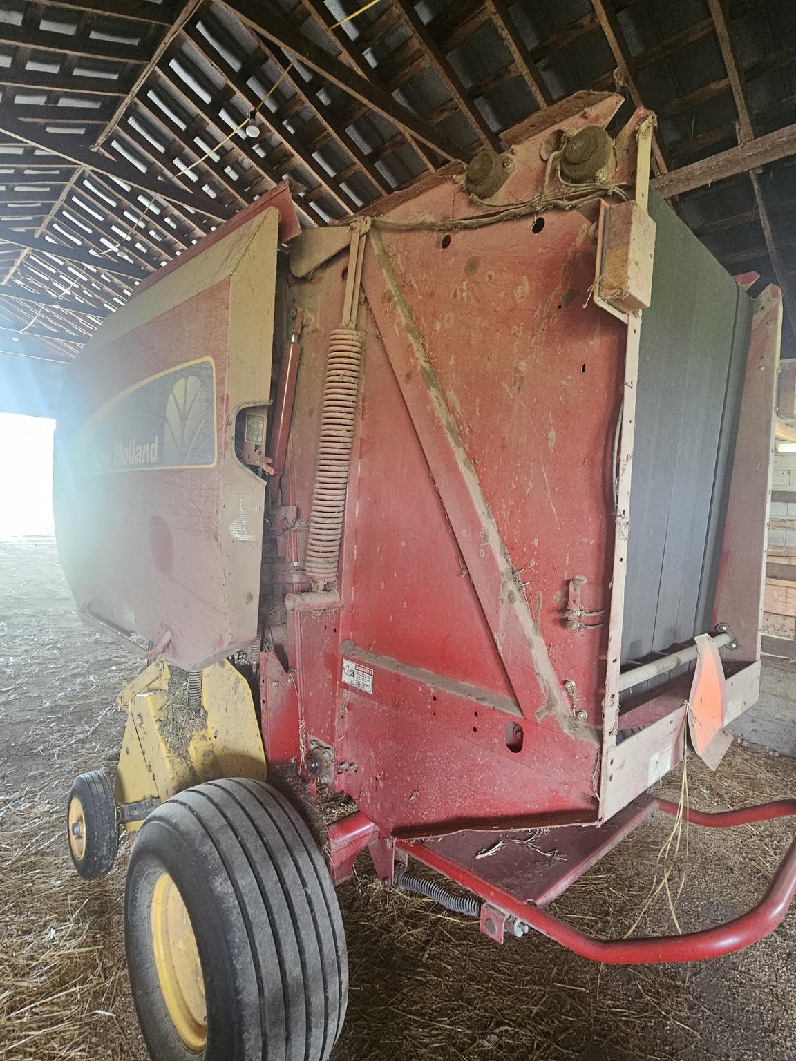 2013 New Holland BR7060