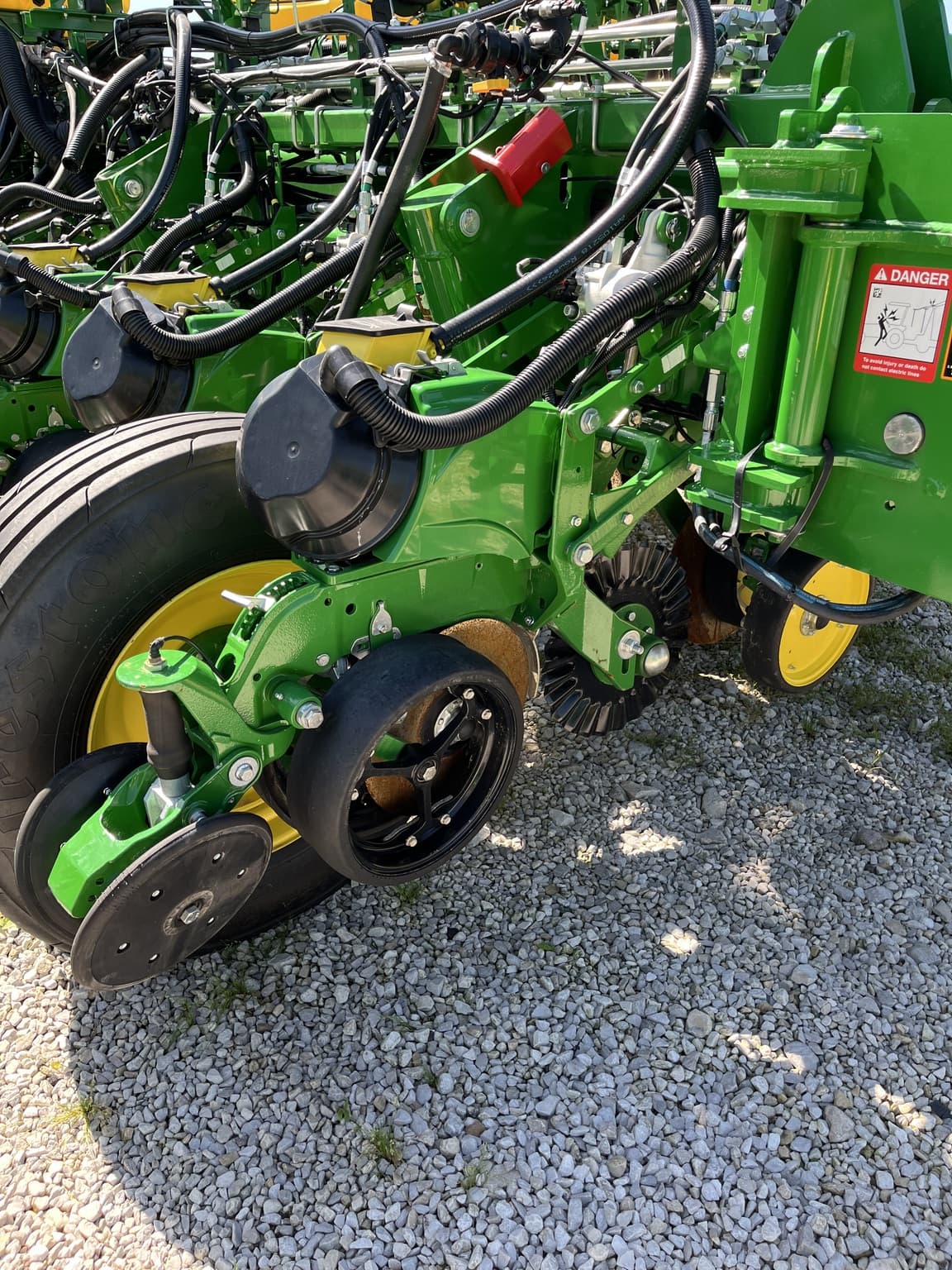 2023 John Deere 1775NT Image