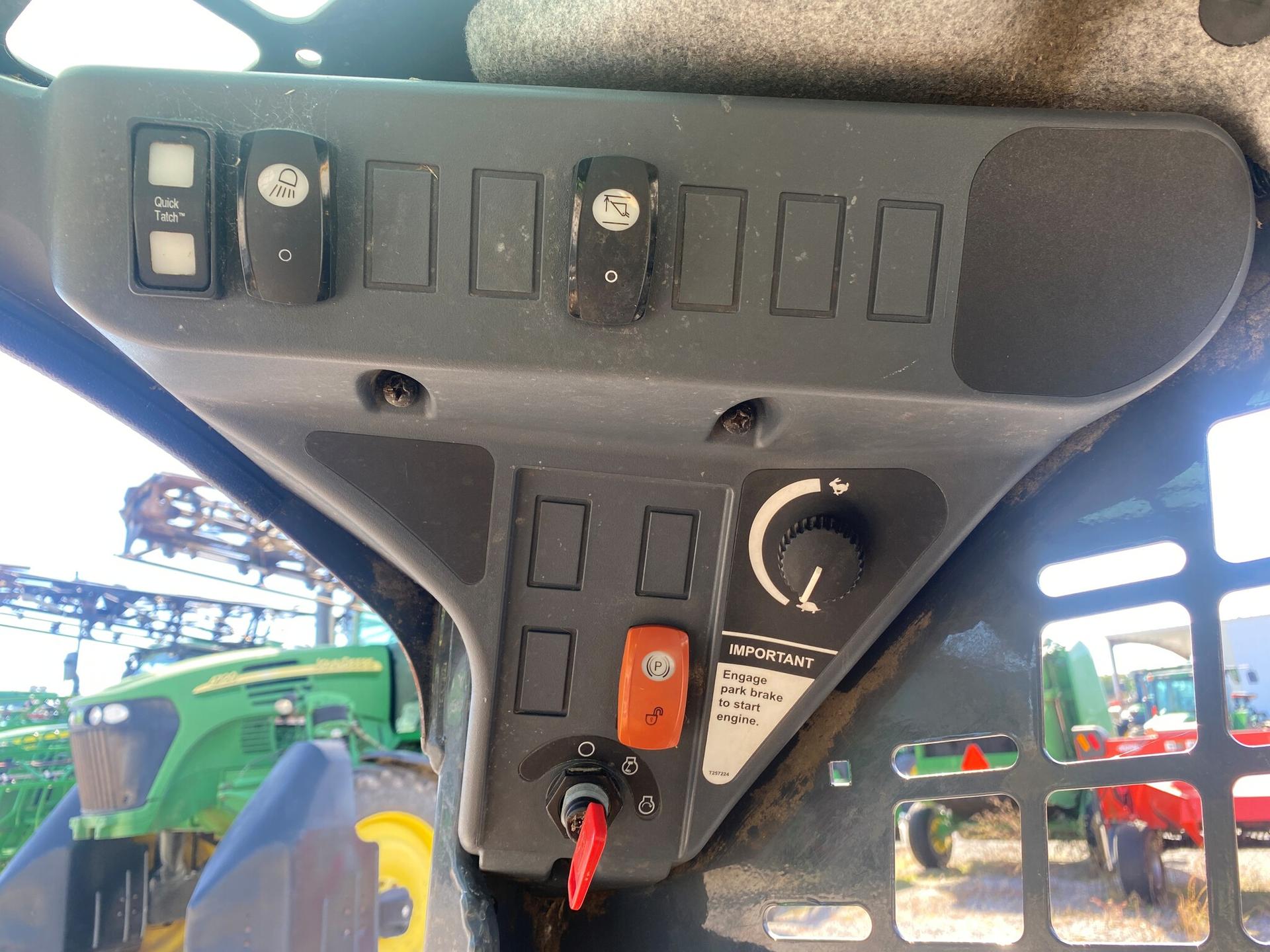 2019 John Deere 318G