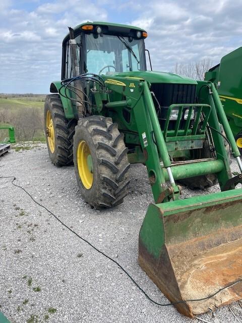 2009 John Deere 7330 Image