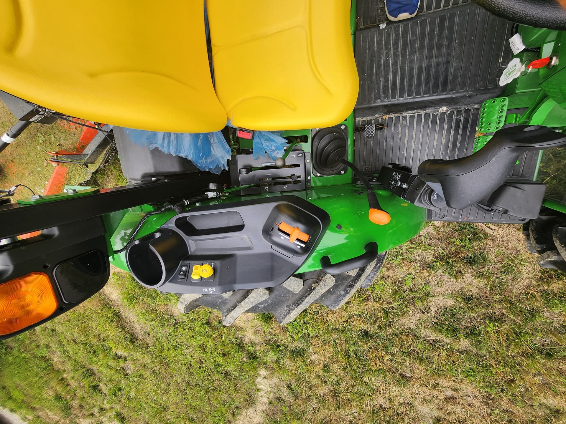 2024 John Deere 5067E Image