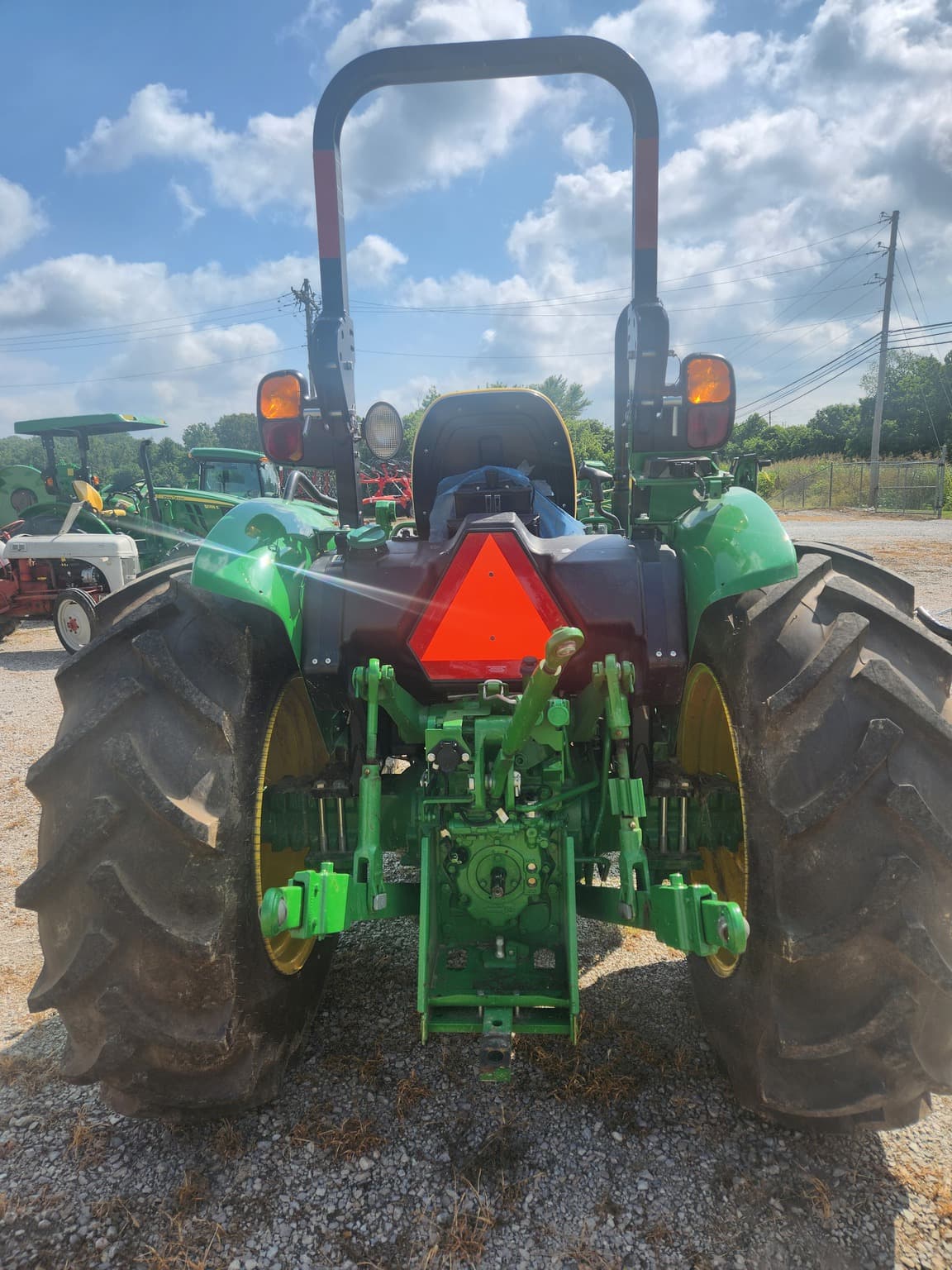 2024 John Deere 5067E Image