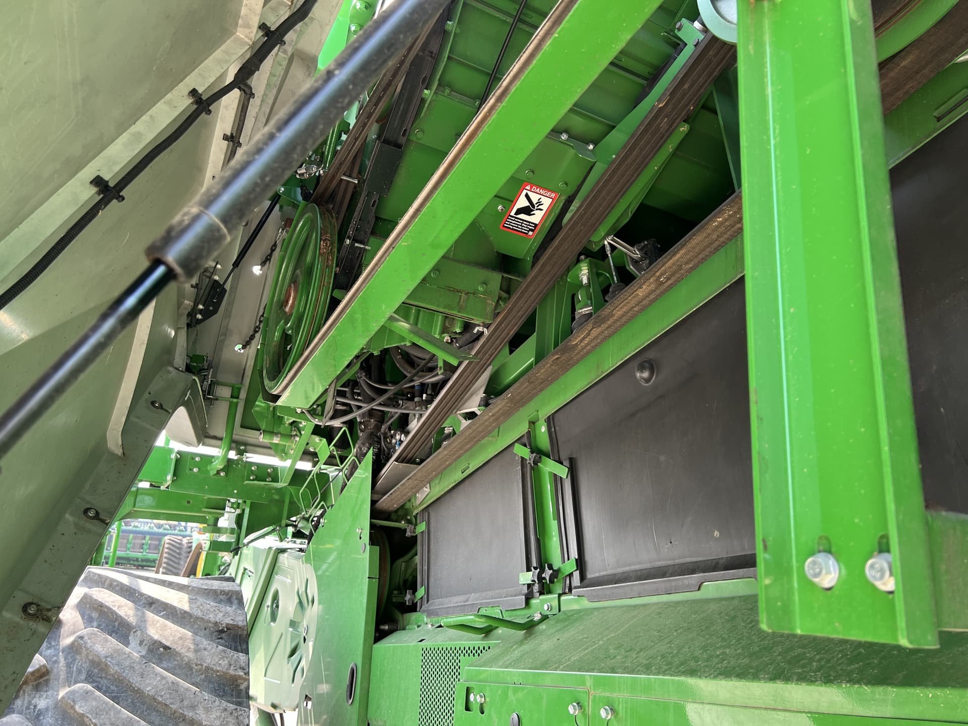 2022 John Deere X9 1000 Image