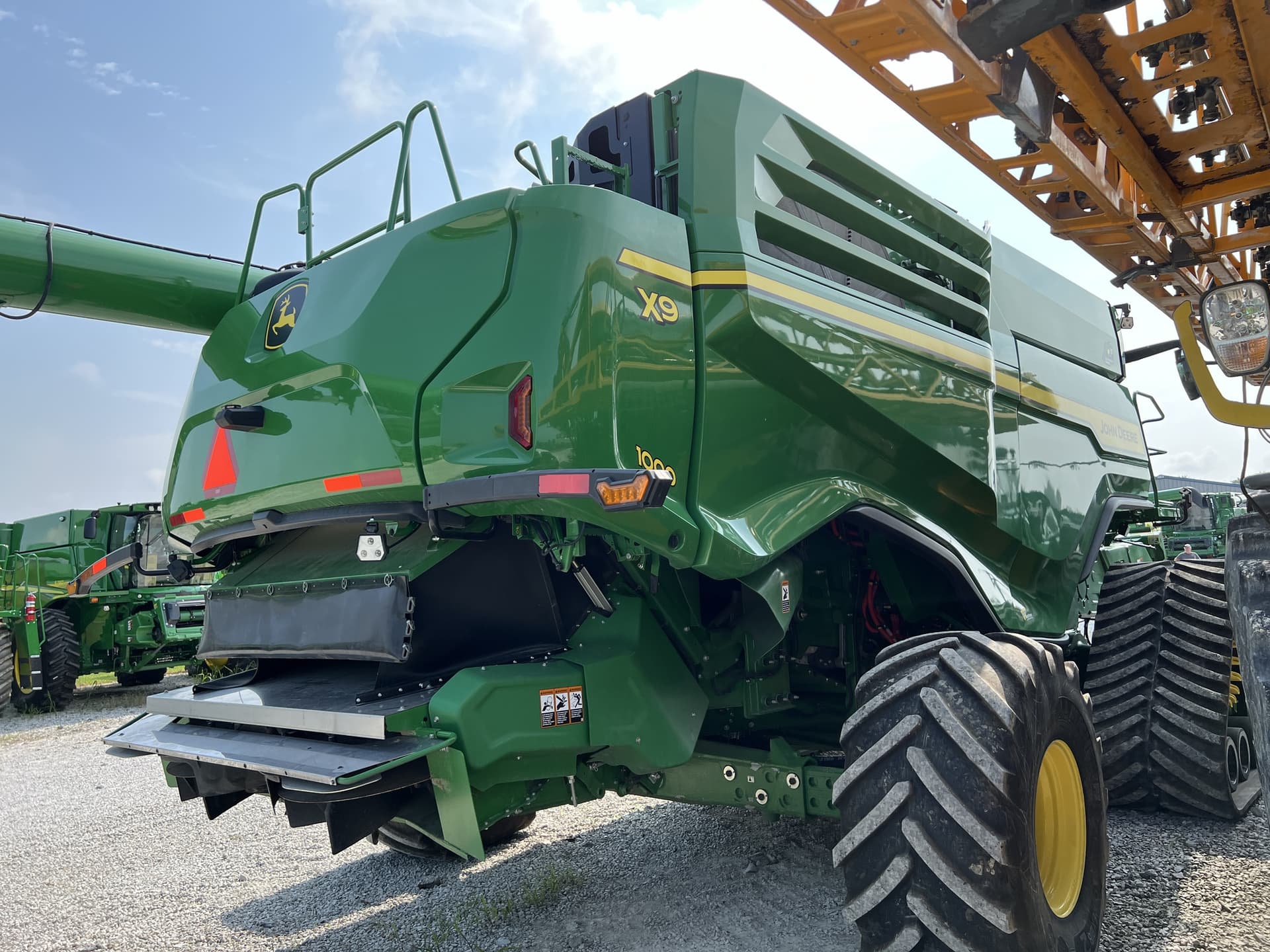 2022 John Deere X9 1000 Image