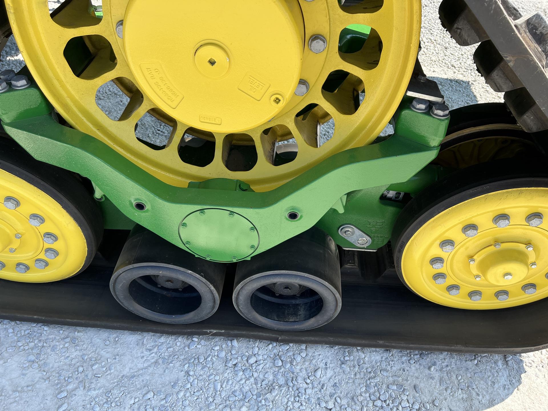 2021 John Deere 8RX 370