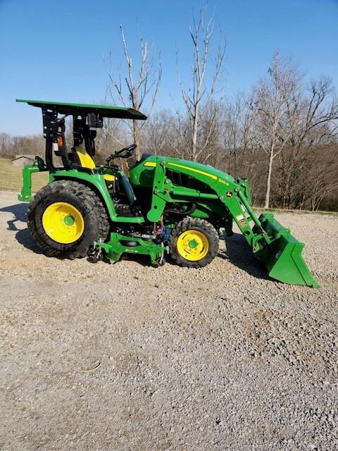 2022 John Deere 3046R