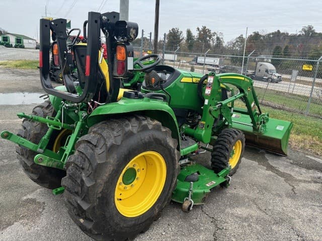 2022 John Deere 3046R