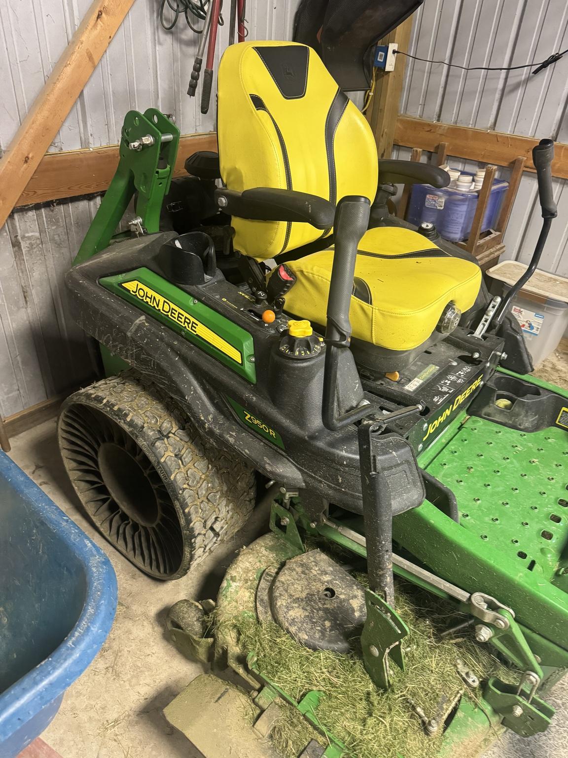 2021 John Deere Z950R