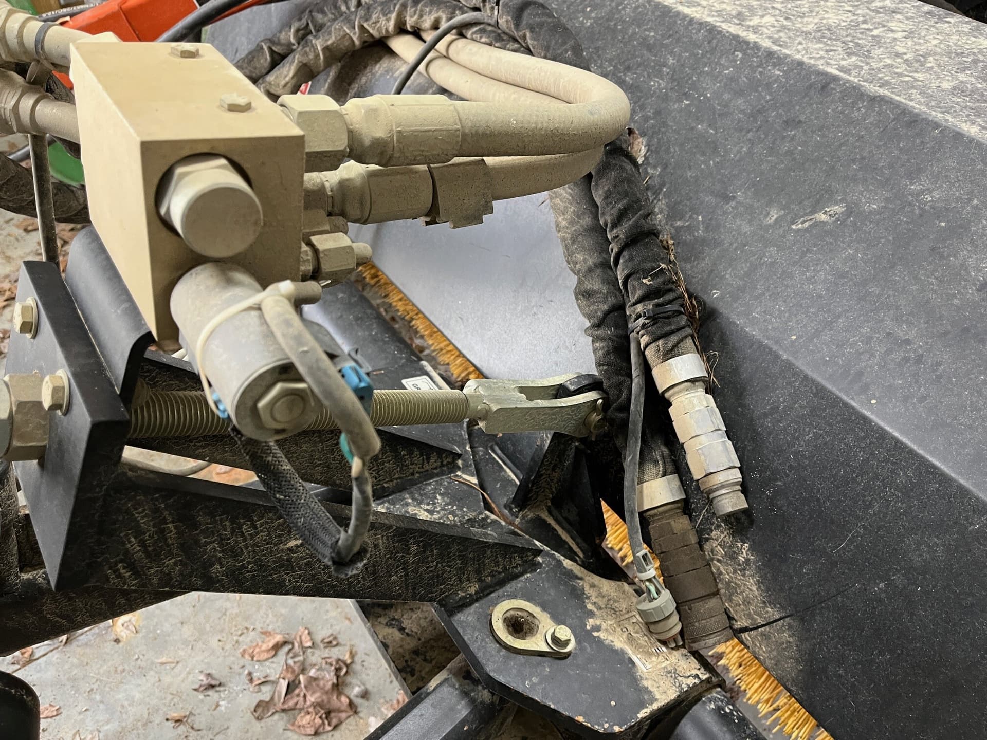 2015 John Deere BA84 Image