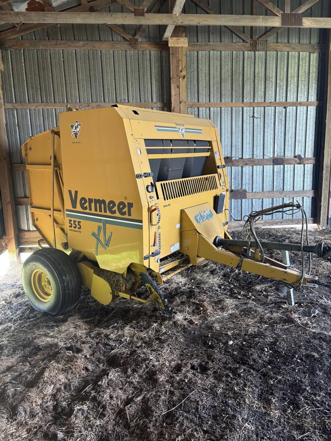2005 Vermeer 555XL Image