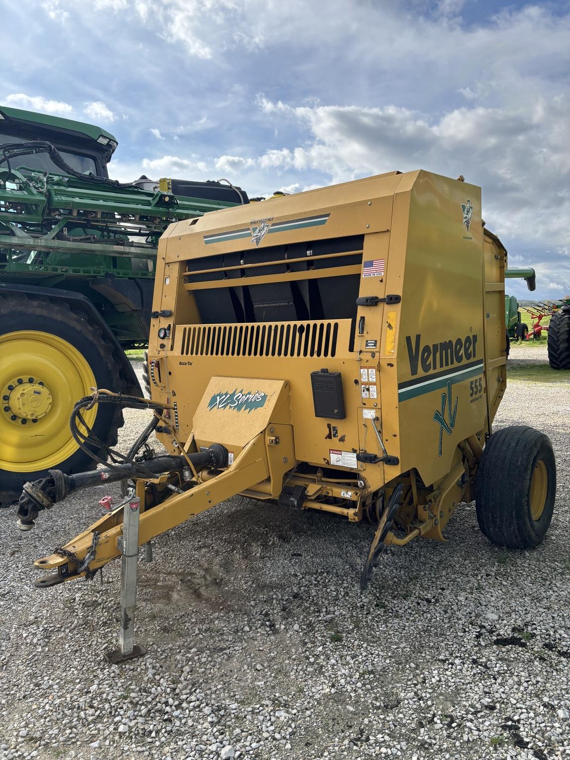 2005 Vermeer 555XL Image