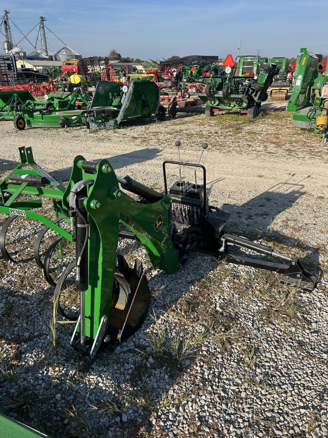 2018 John Deere 1025R Image