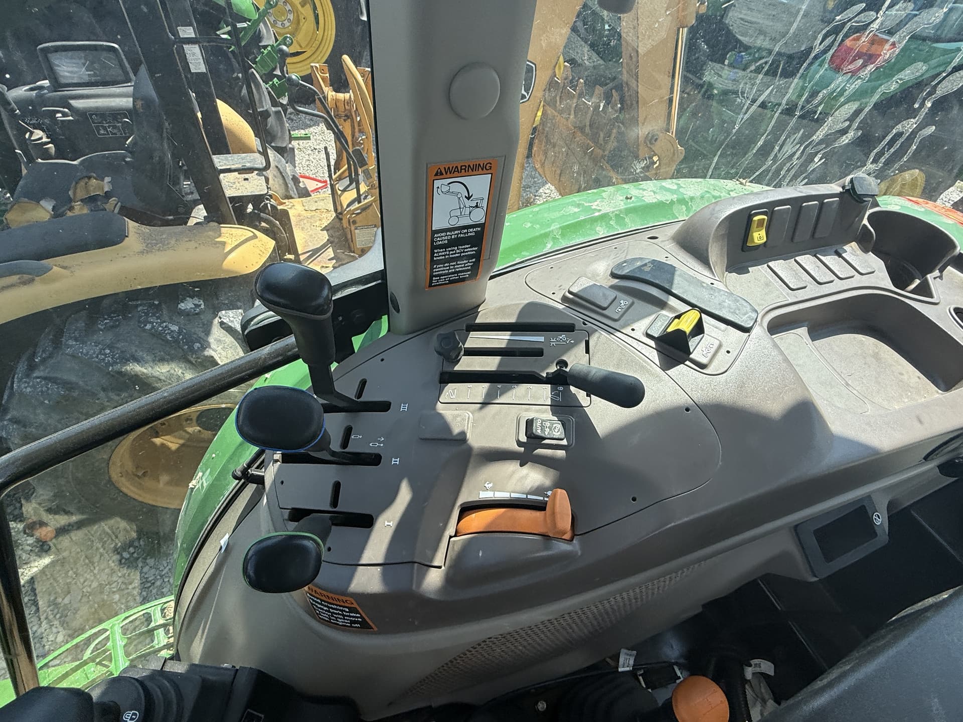 2024 John Deere 6105E Cab Image