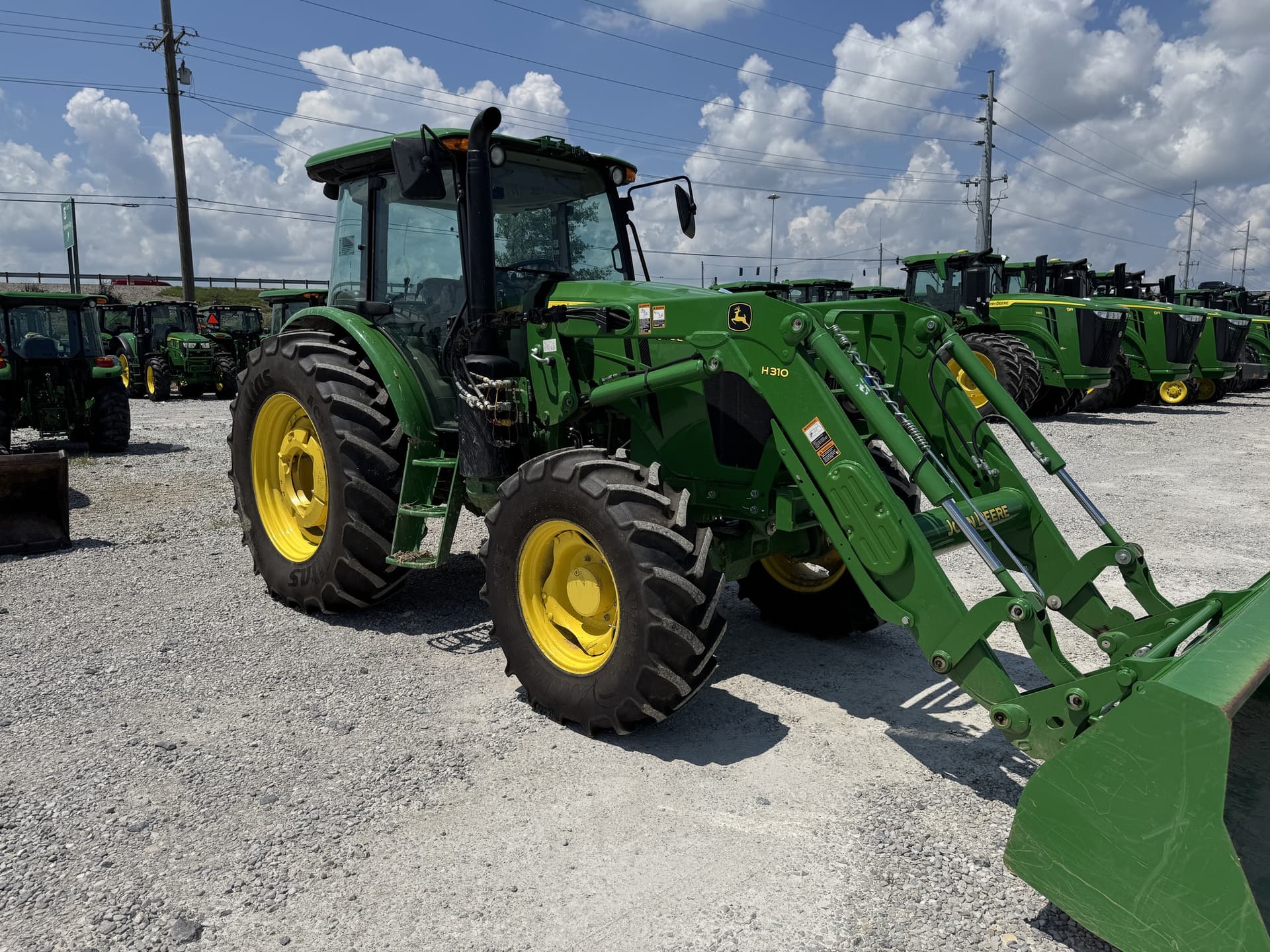 2024 John Deere 6105E Cab Image