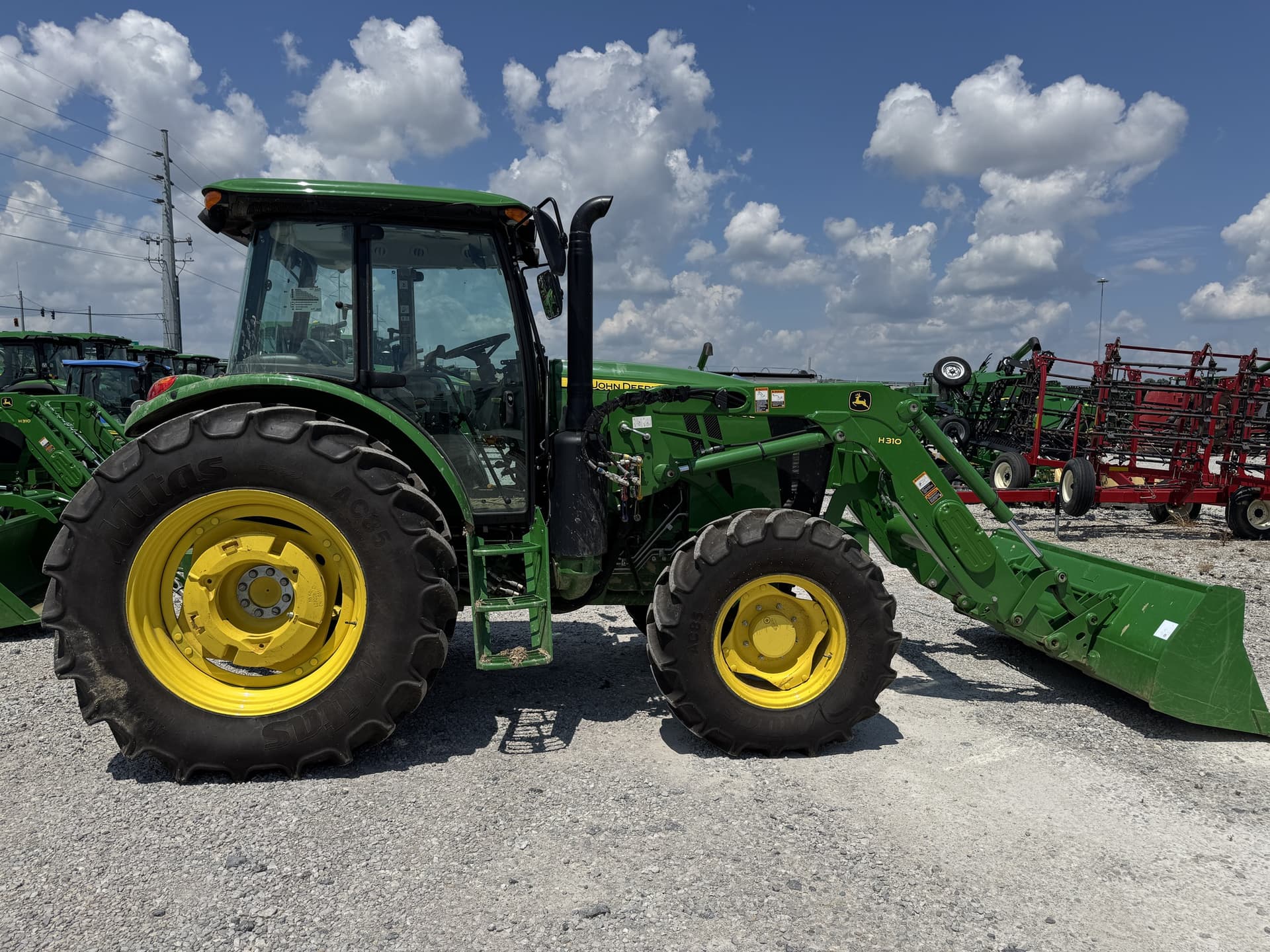 2024 John Deere 6105E Cab Image