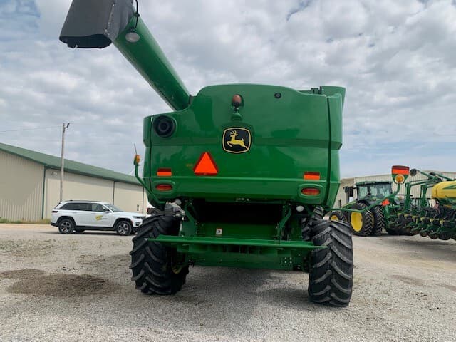 2015 John Deere S660 Image