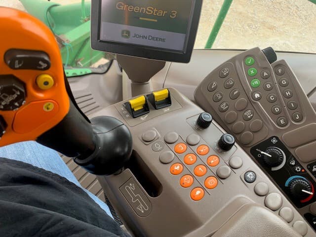 2015 John Deere S660 Image