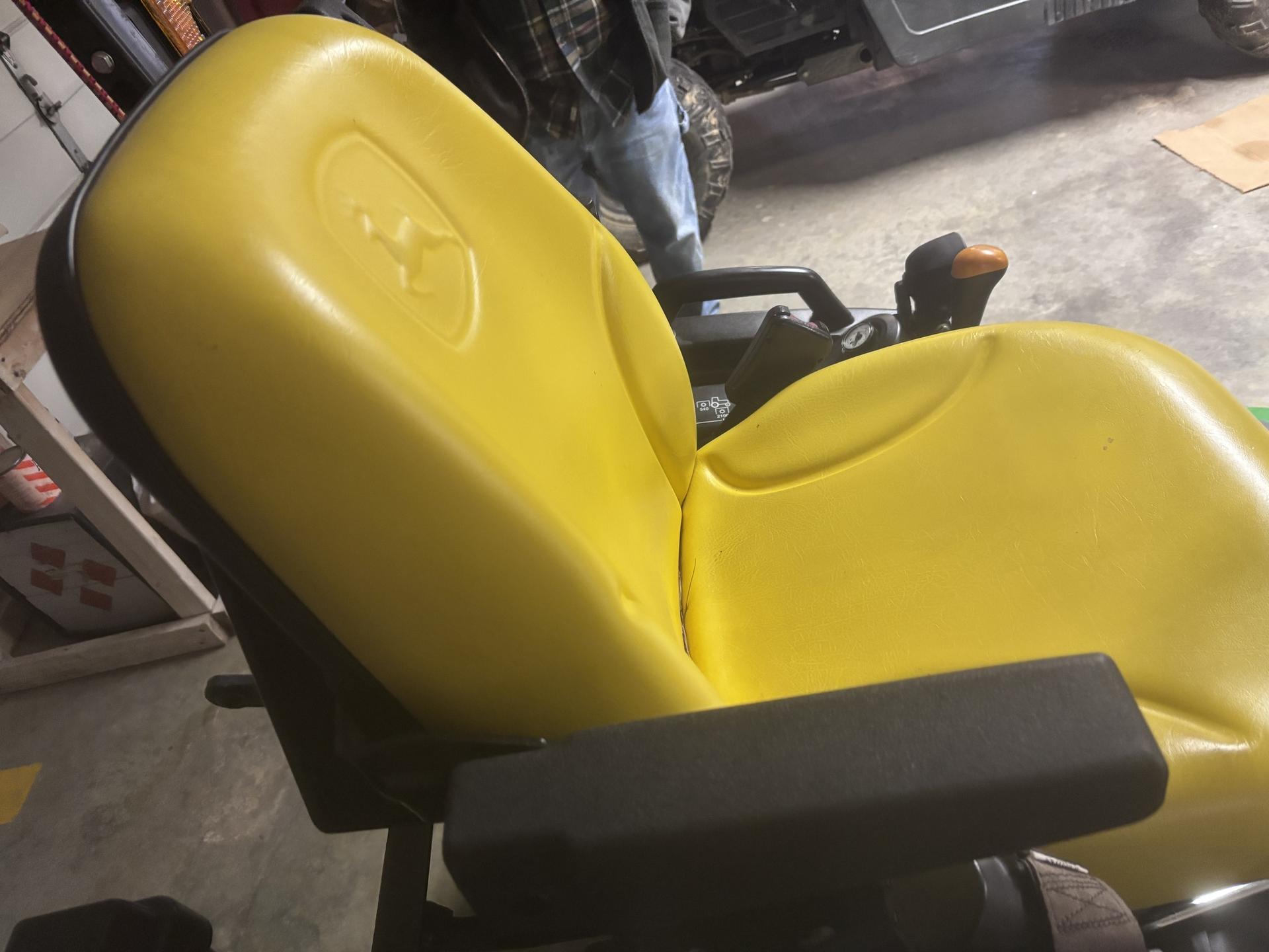 2019 John Deere 1025R Image