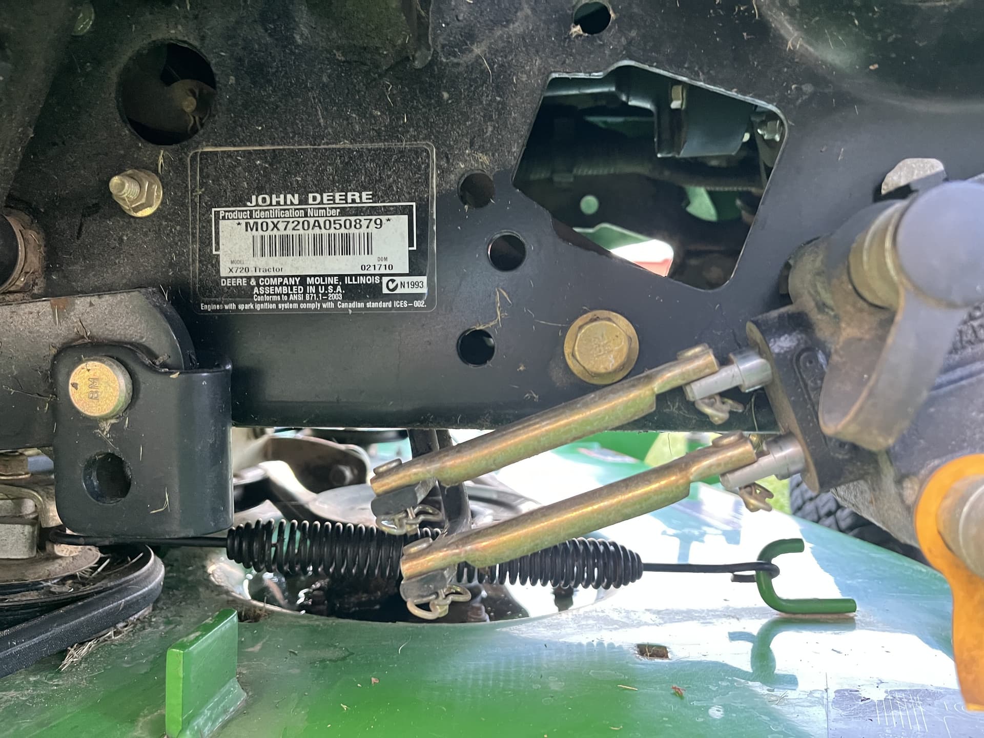2010 John Deere X720 Image