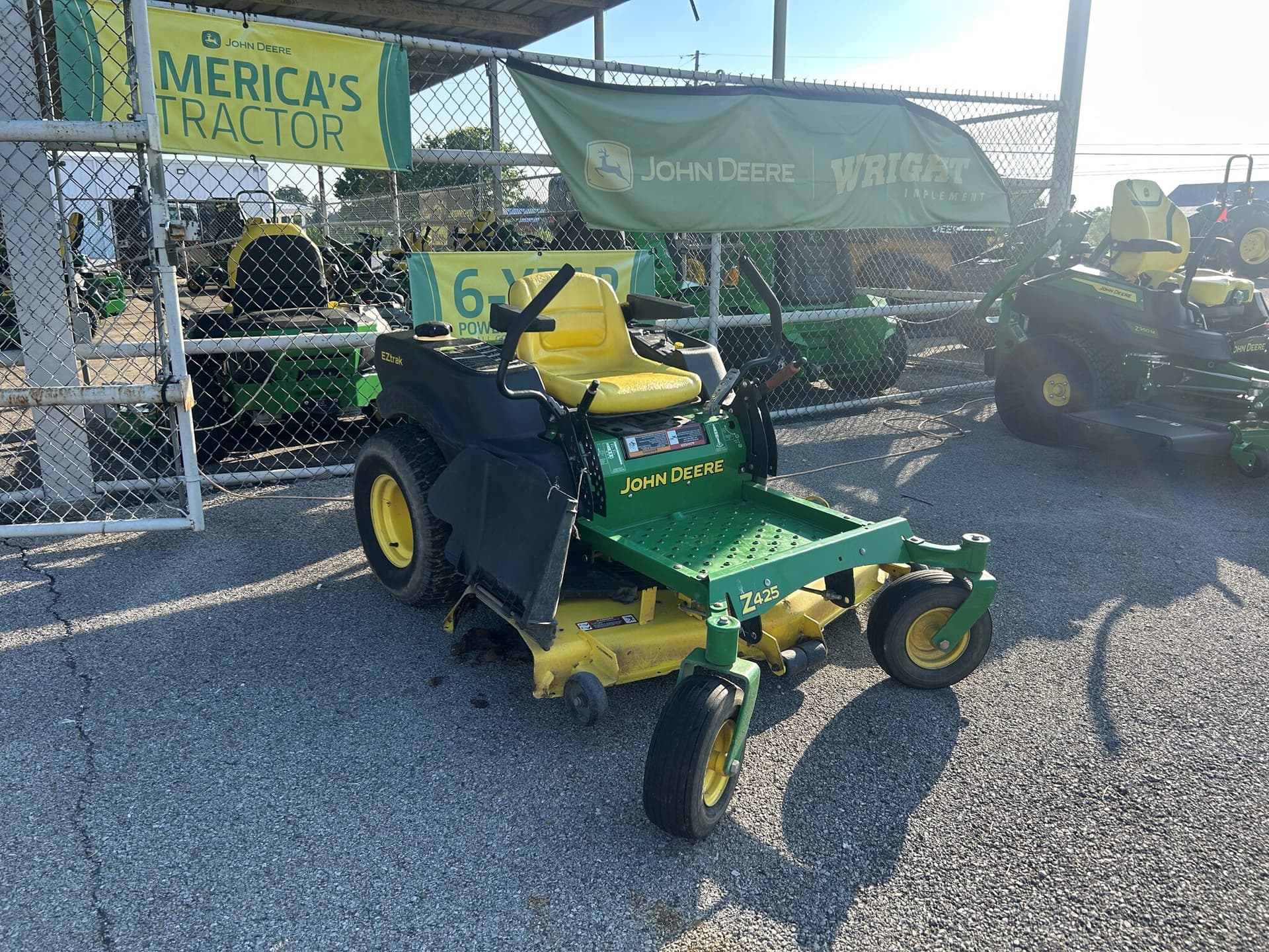 2010 John Deere Z425 Image