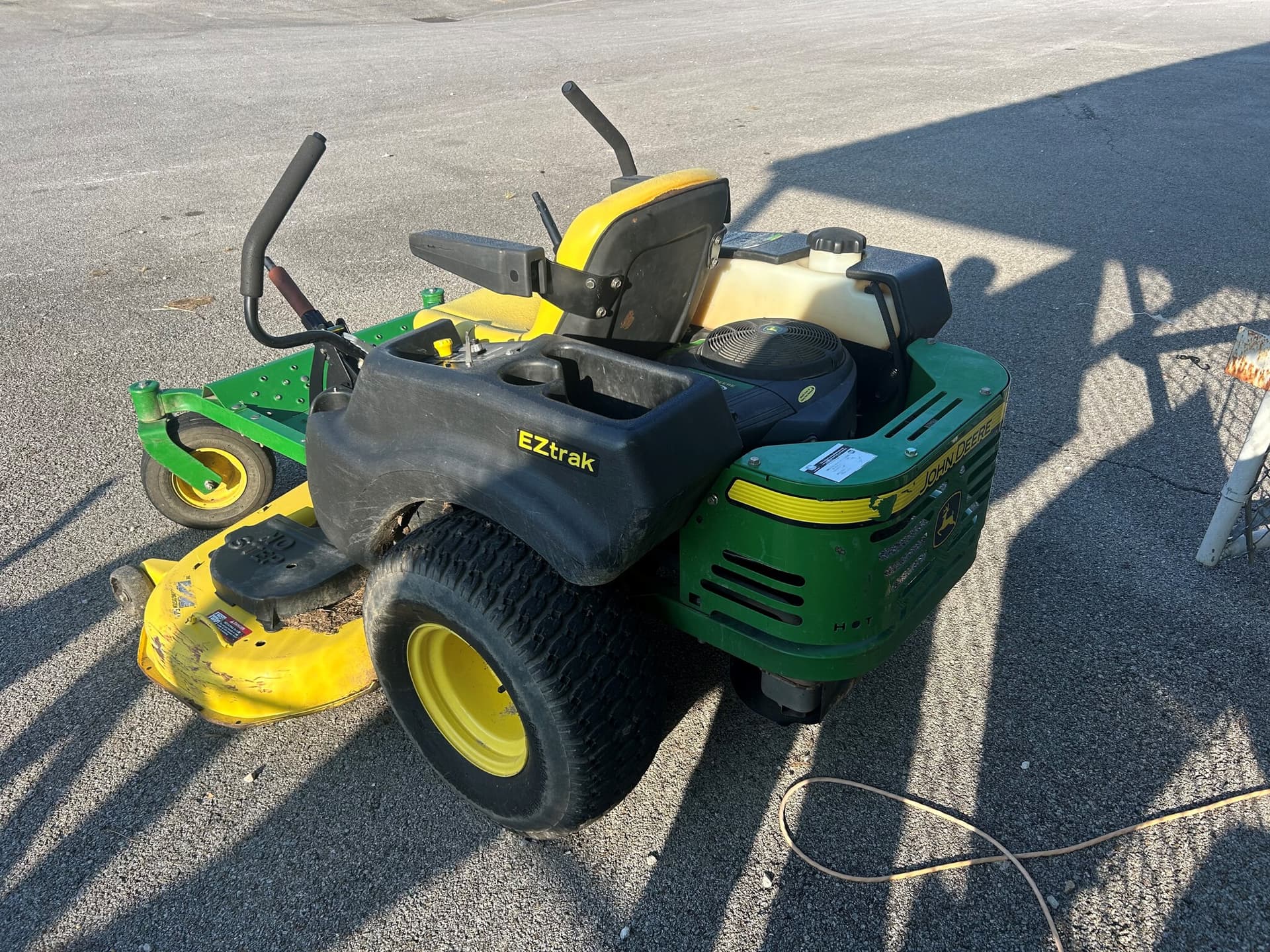 2010 John Deere Z425 Image