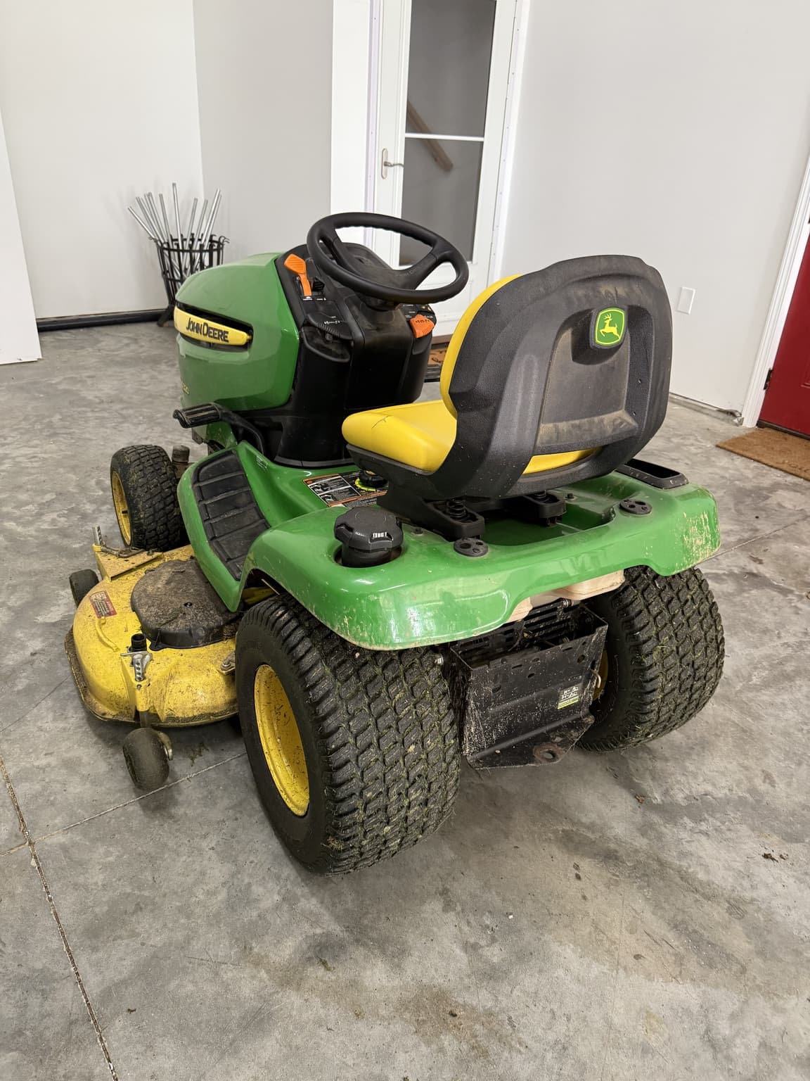 2014 John Deere X320 Image