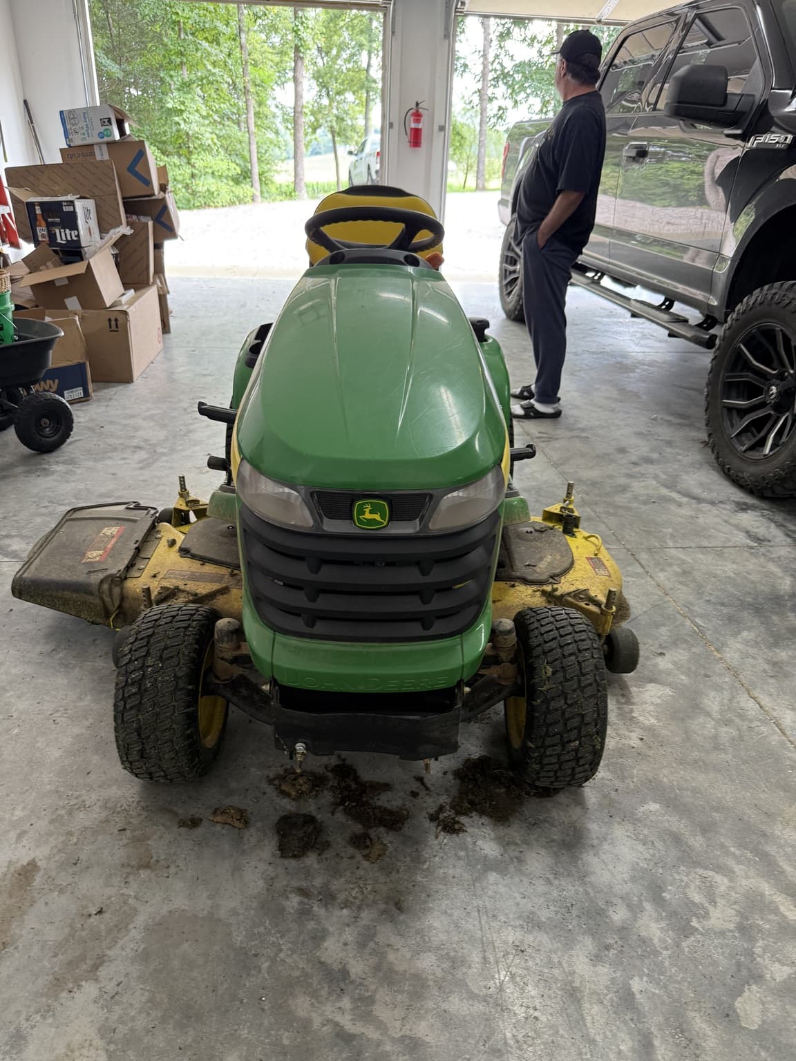 2014 John Deere X320 Image