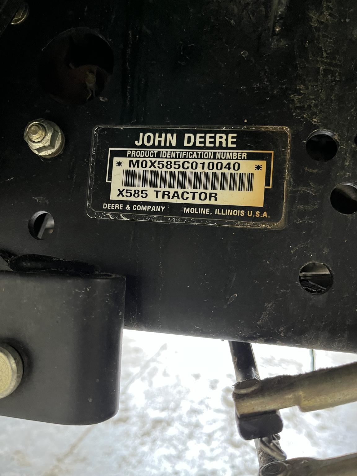 2002 John Deere X585