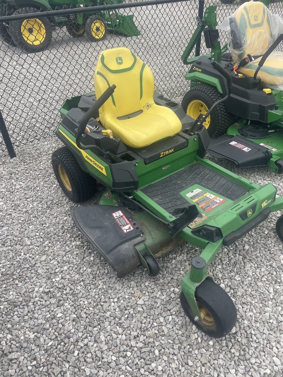 2023 John Deere Z320R Image