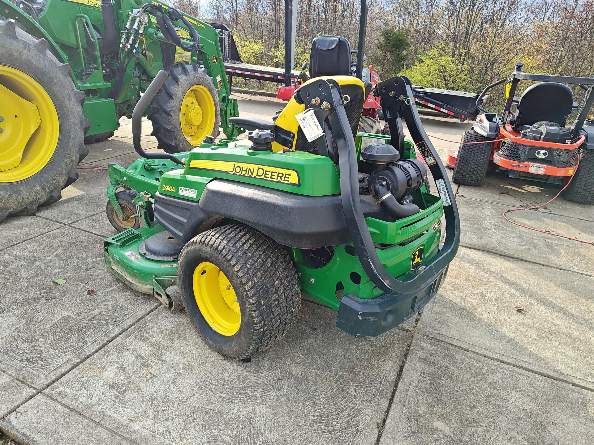 2011 John Deere Z910A