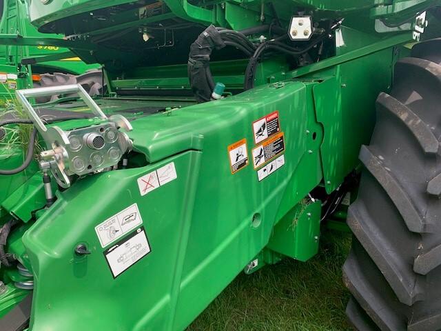 2022 John Deere S780