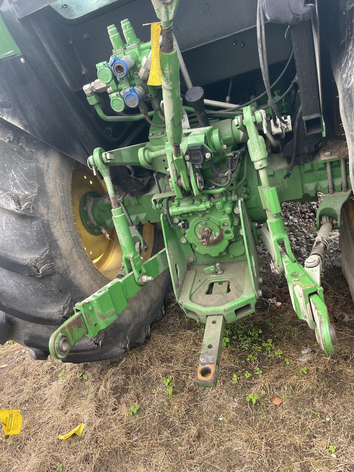 2019 John Deere 5100E Image