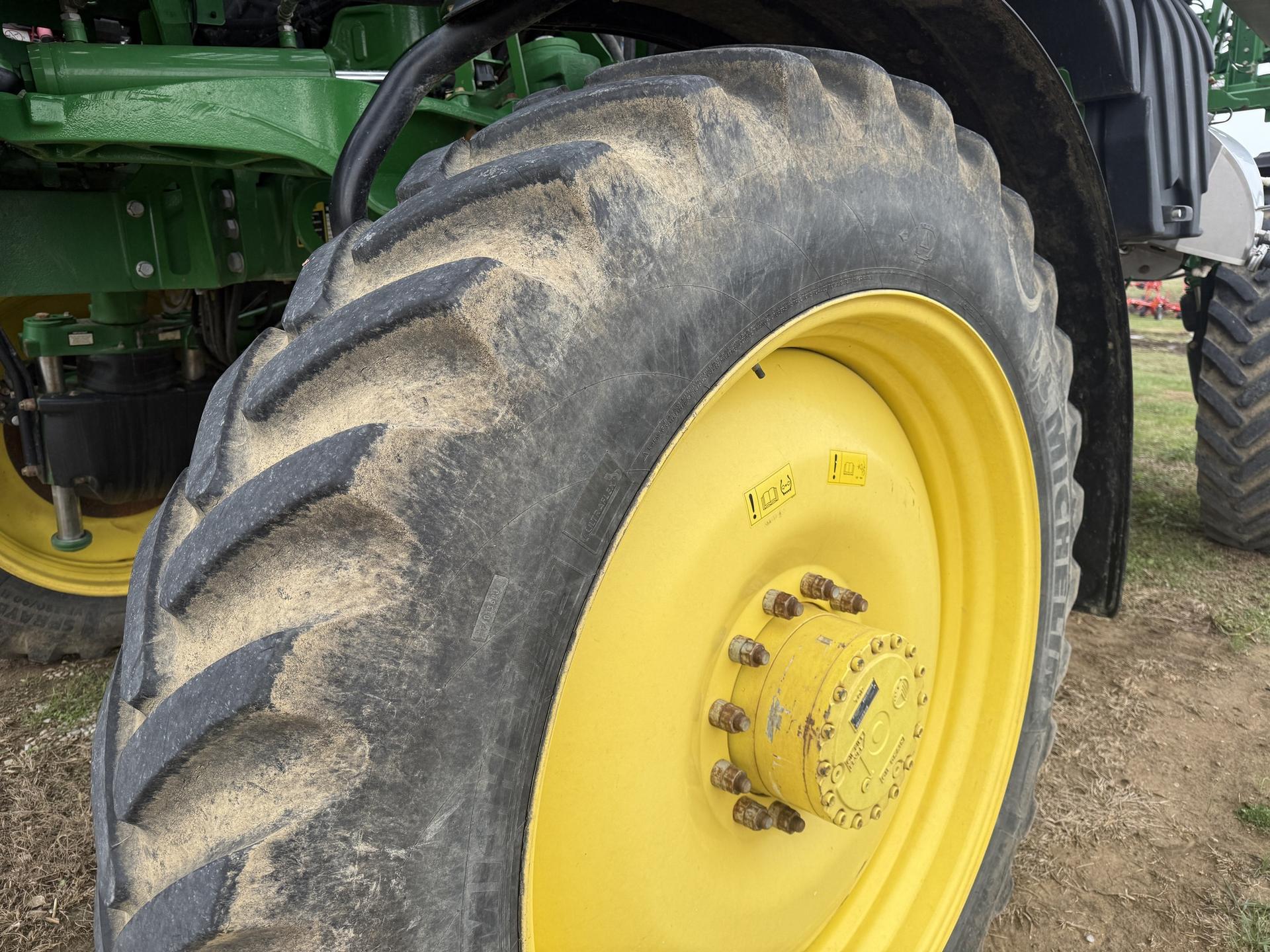 2018 John Deere R4030 Image