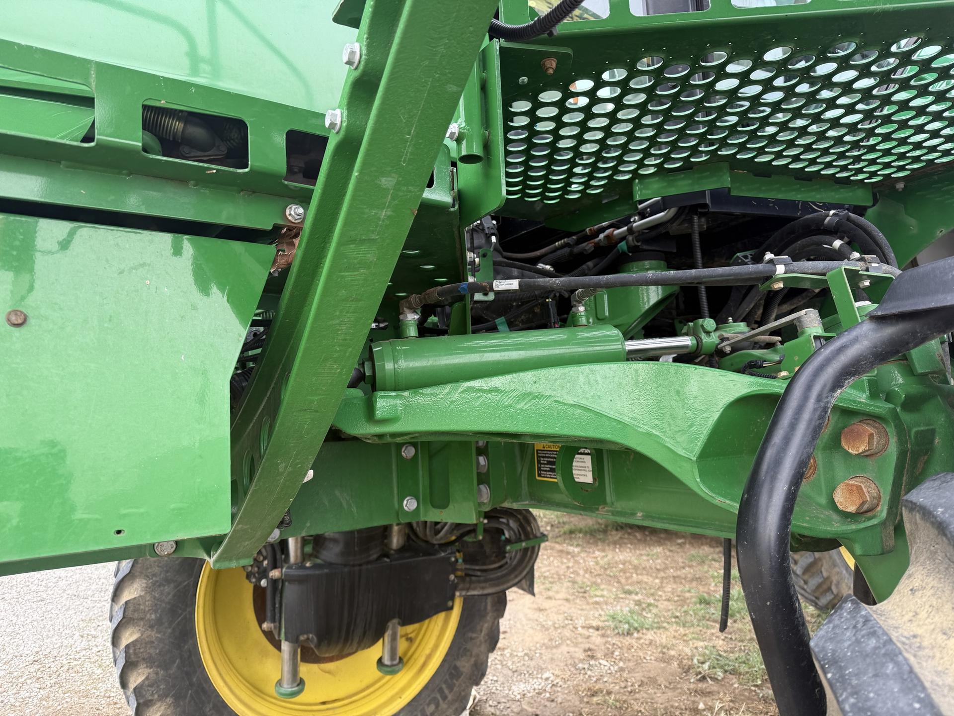 2018 John Deere R4030 Image